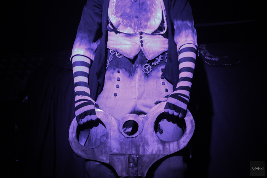 WoundedCarnivale-4-18.jpg
